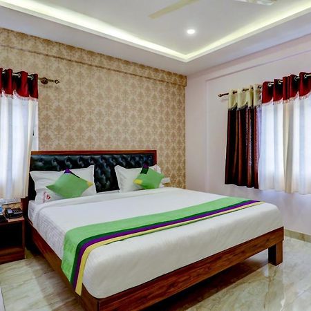 Treebo Three Street Inn Bangalore Extérieur photo