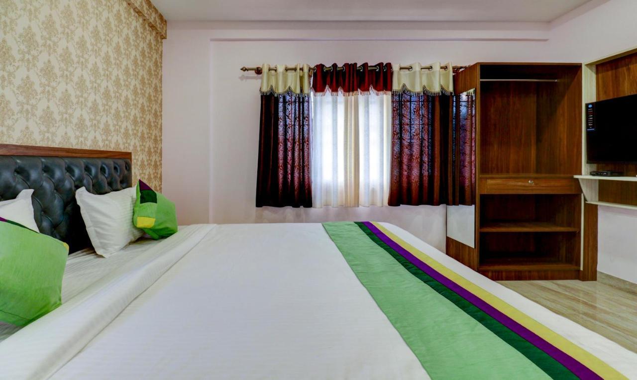 Treebo Three Street Inn Bangalore Extérieur photo