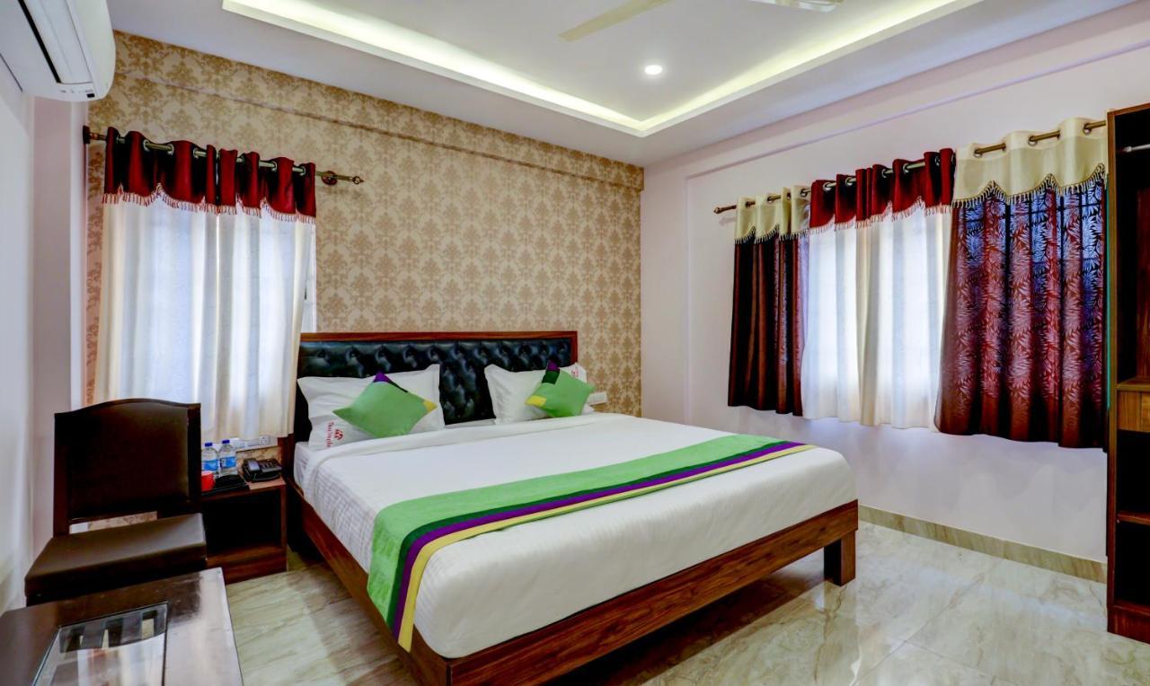 Treebo Three Street Inn Bangalore Extérieur photo