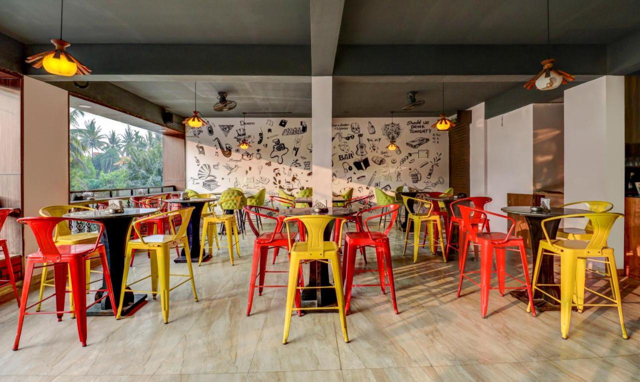 Treebo Three Street Inn Bangalore Extérieur photo