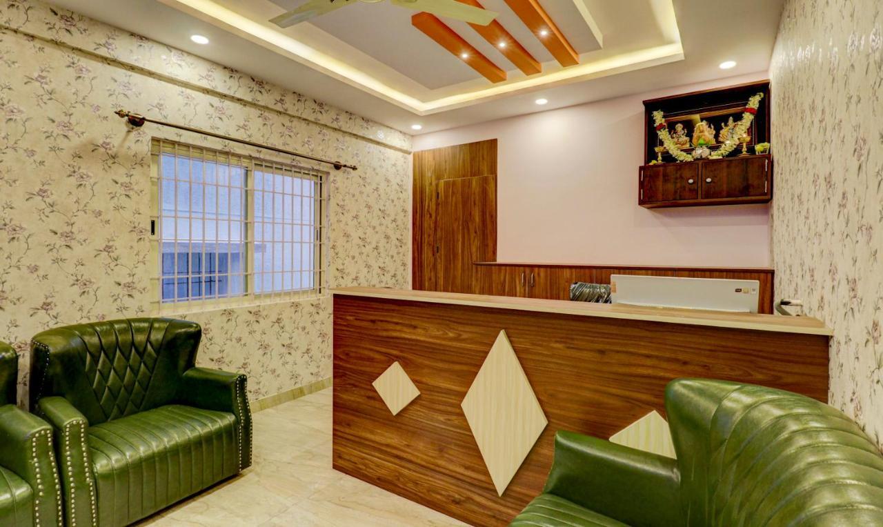 Treebo Three Street Inn Bangalore Extérieur photo